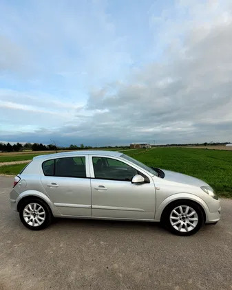 opel Opel Astra cena 9900 przebieg: 279354, rok produkcji 2004 z Sochaczew